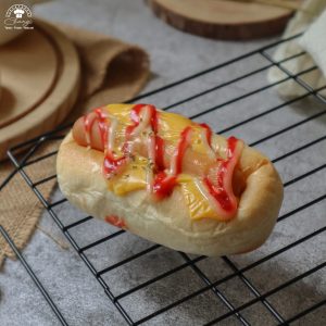 Bánh mì Hotdog cheese